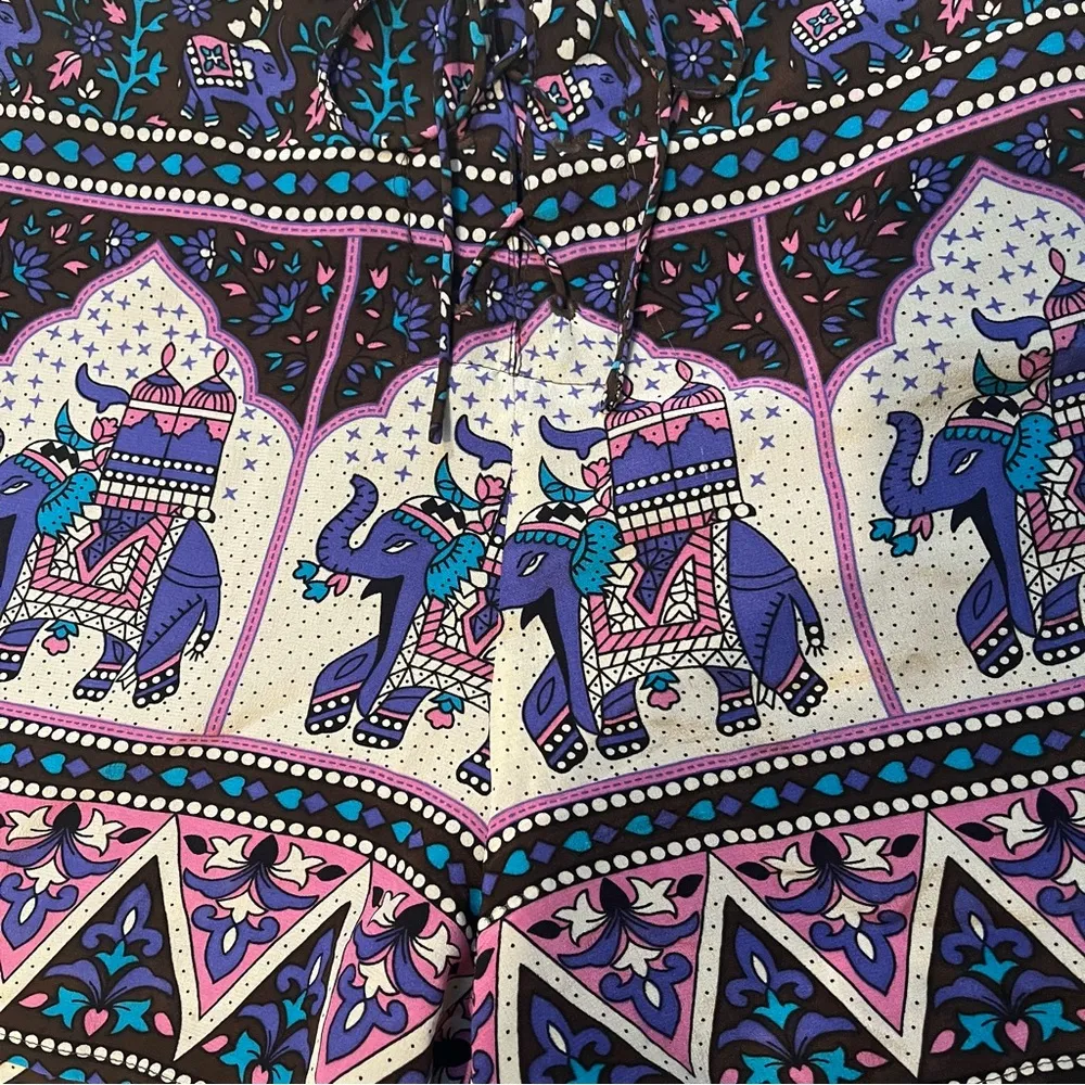 Winter Kate by Nicole Richie Lila 100% VTG Silk Elephant Boho Shorts, Sz XS Purple - Image 13