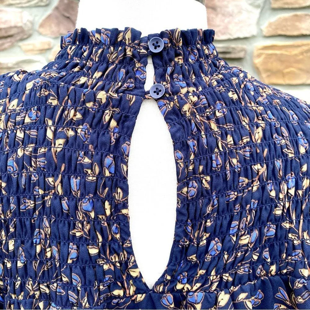 Finn & Grace floral smocked long sleeve blouse - Image 12