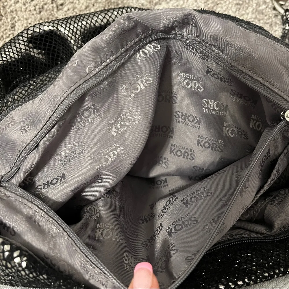 Michael Kors Silver Shiny Shoulder Bag Purse - Image 9