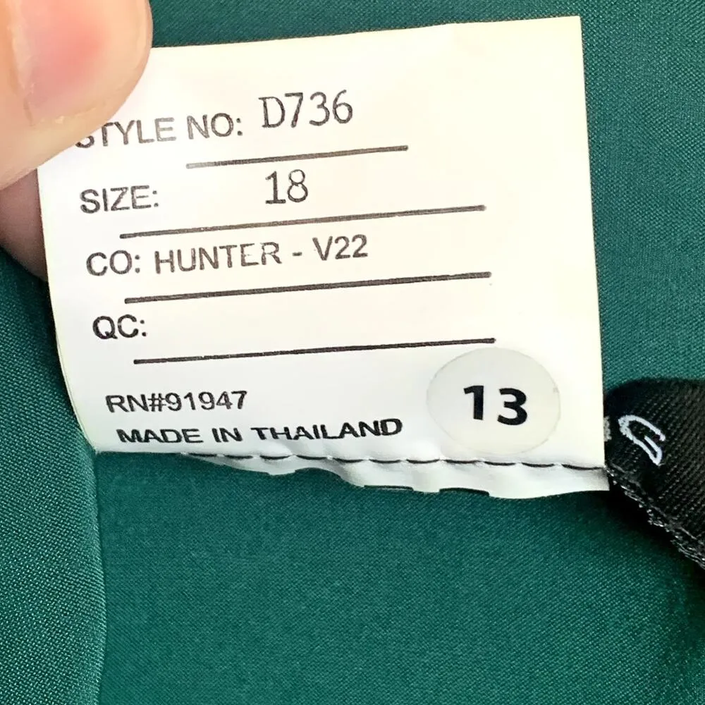 NEW Alfred Sung Jersey Mikado V Neck 3/4 Sleeve A-Line Gown in Hunter Green - Image 7