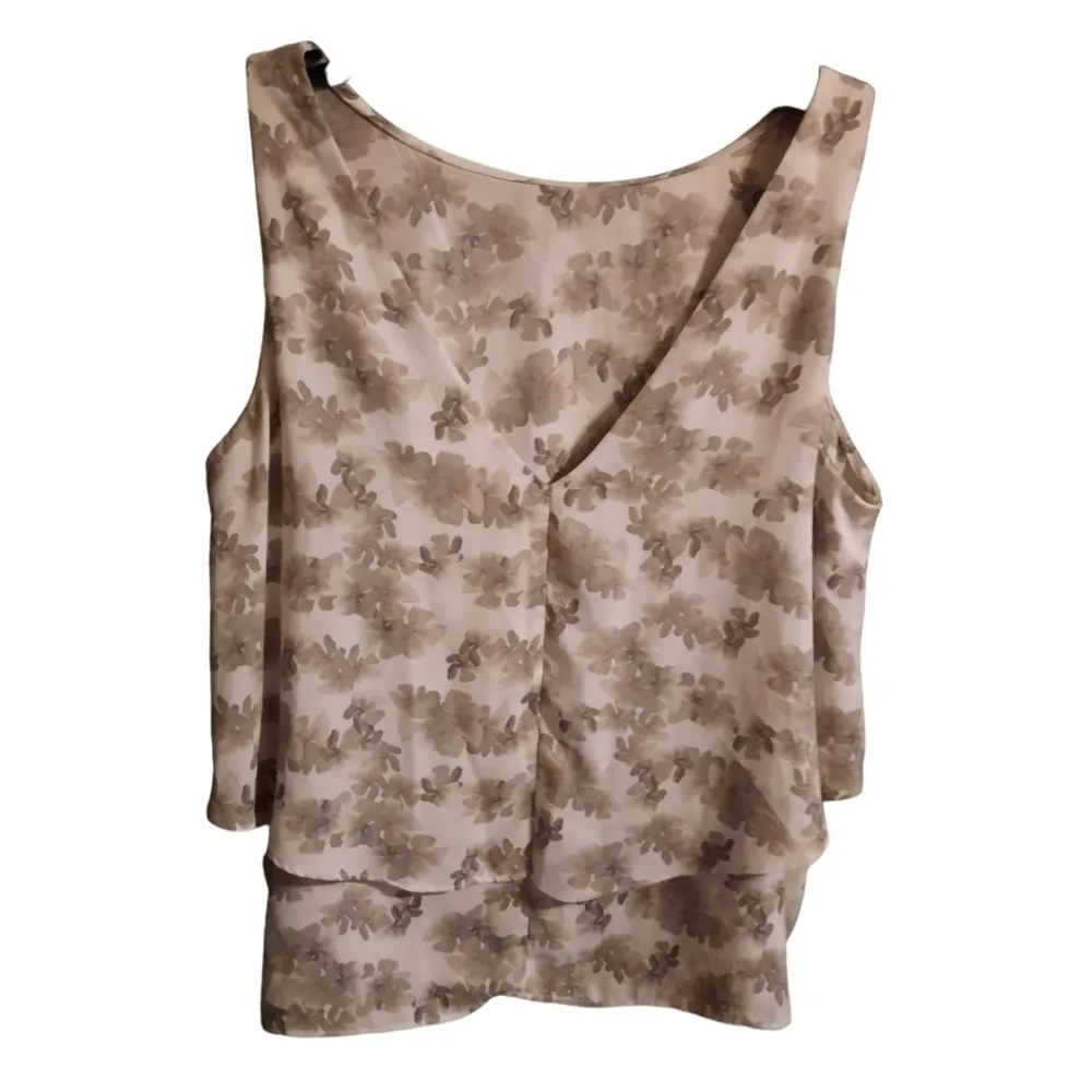 Attention Floral Tank Top Large - Image 2