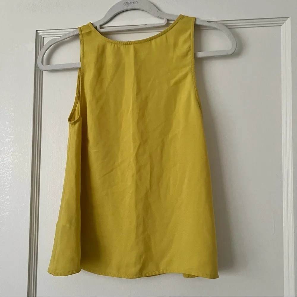 ⭐️ Abound Sleeveless Yellow Relaxed Fit Scoopneck Tank Top Size XXSMALL EUC - Image 2