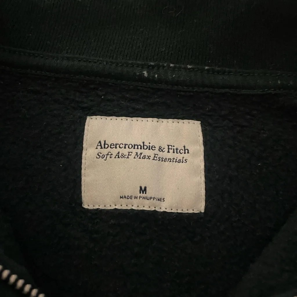 Abercrombie & Fitch Dark Green Half-Zip Sweatshirt - Image 3