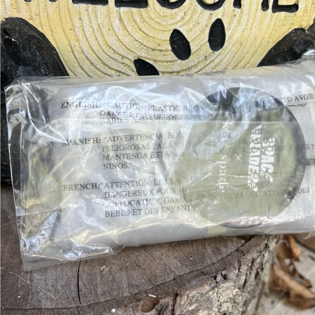 Authentic Kate Spade Black Glitter snap leather Wallet with space Charm - Image 7