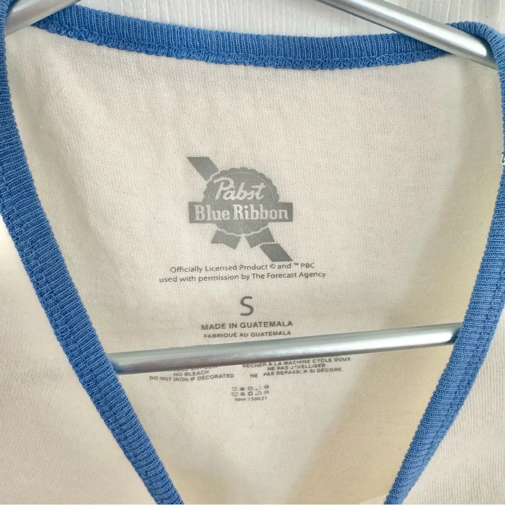 Urban Outfitters T-shirt Pabst Blue Ribbon Beer Ringer Tee SMALL - Image 5