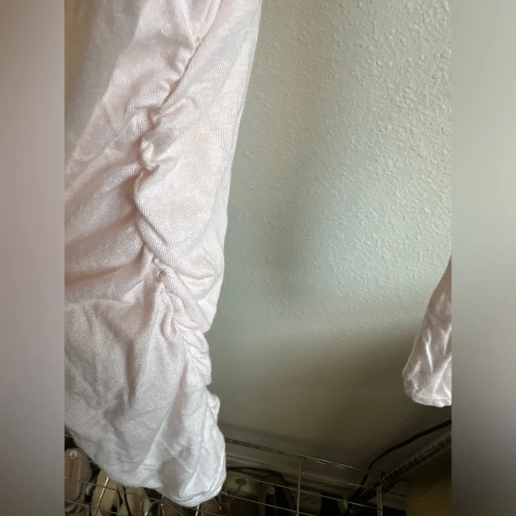 Michael Stars long sleeve light pink Tshirt - Image 9