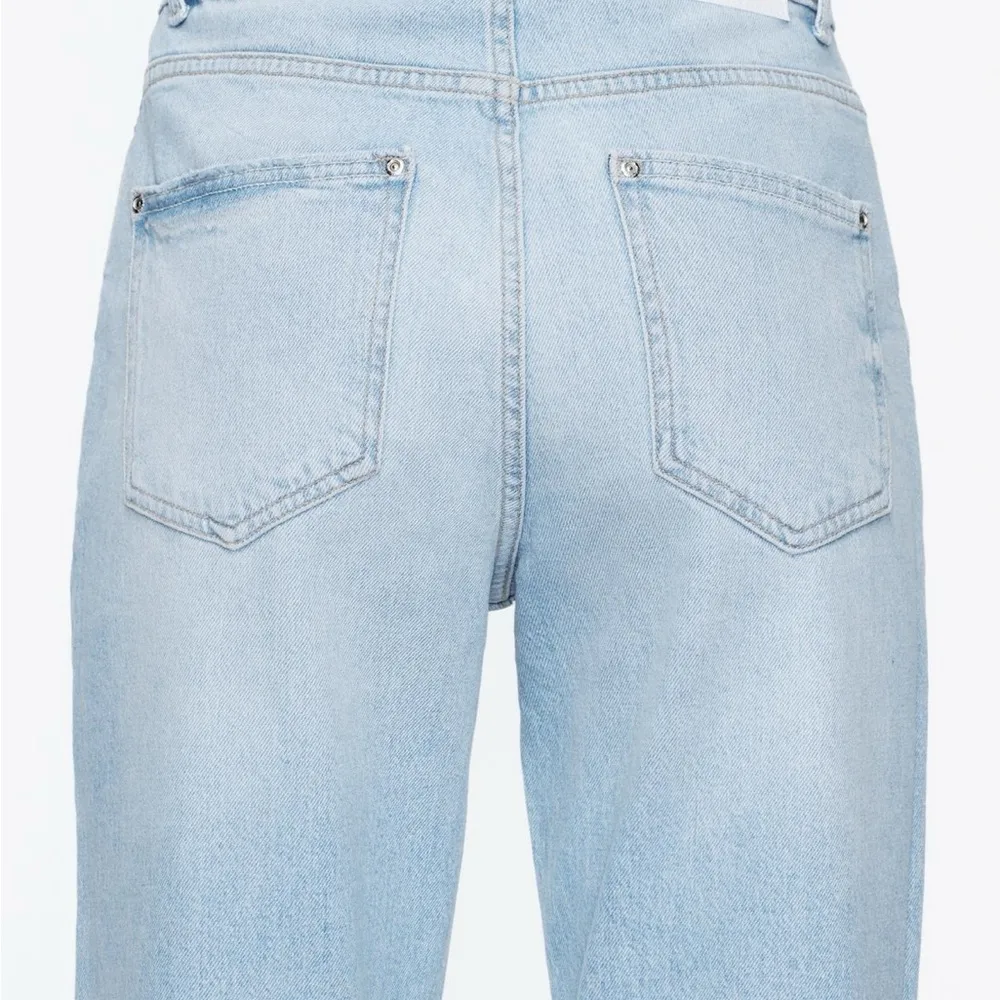 ZARA Mom Fit Jeans - Image 5