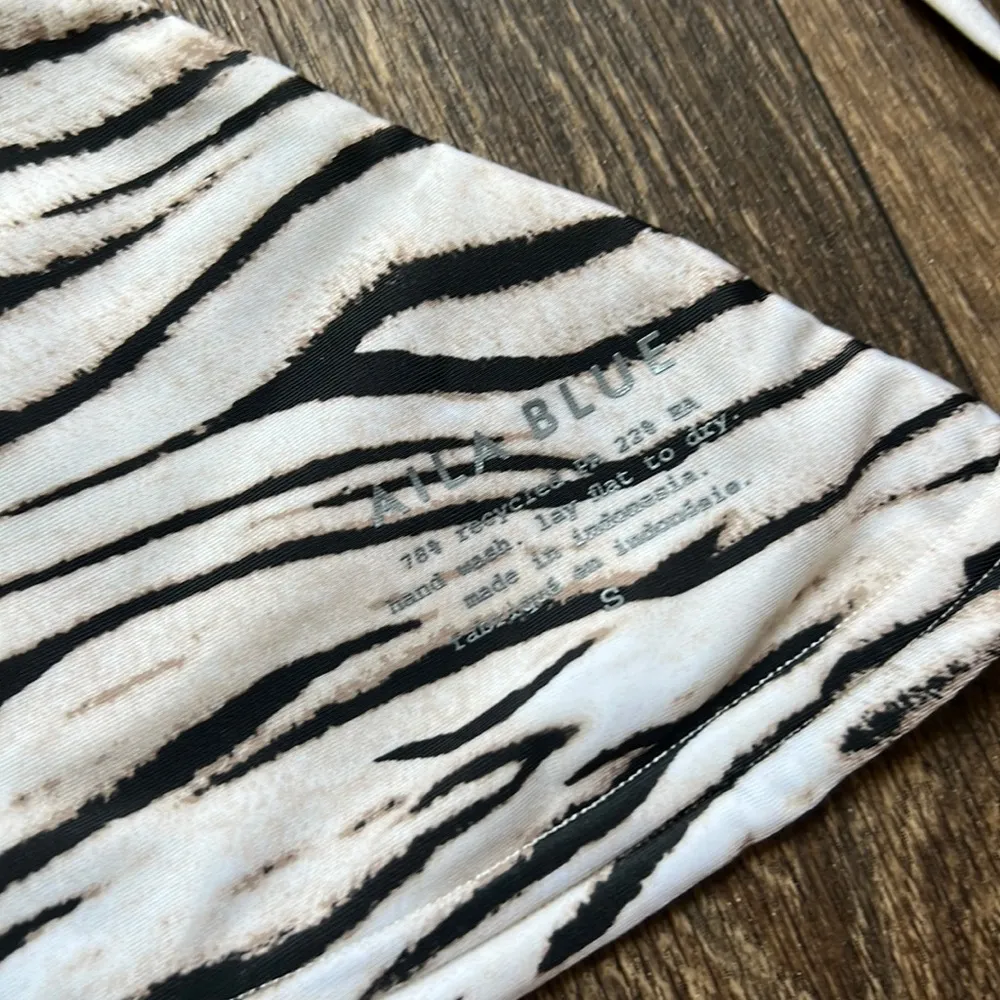 Aila Blue  Conch Urchin Bikini Top - Image 3