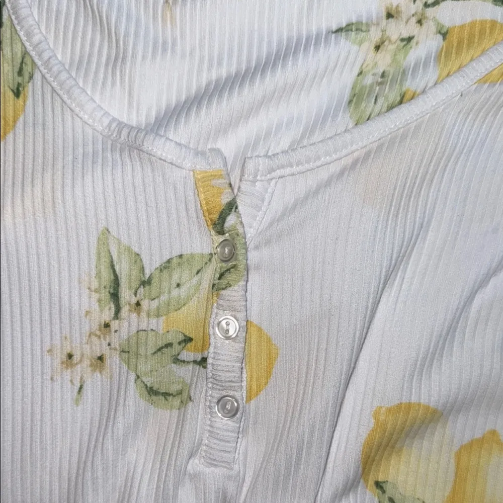 Laura Ashley Lemon Print Pajama Set - White and Yellow size L NWOT - Image 8