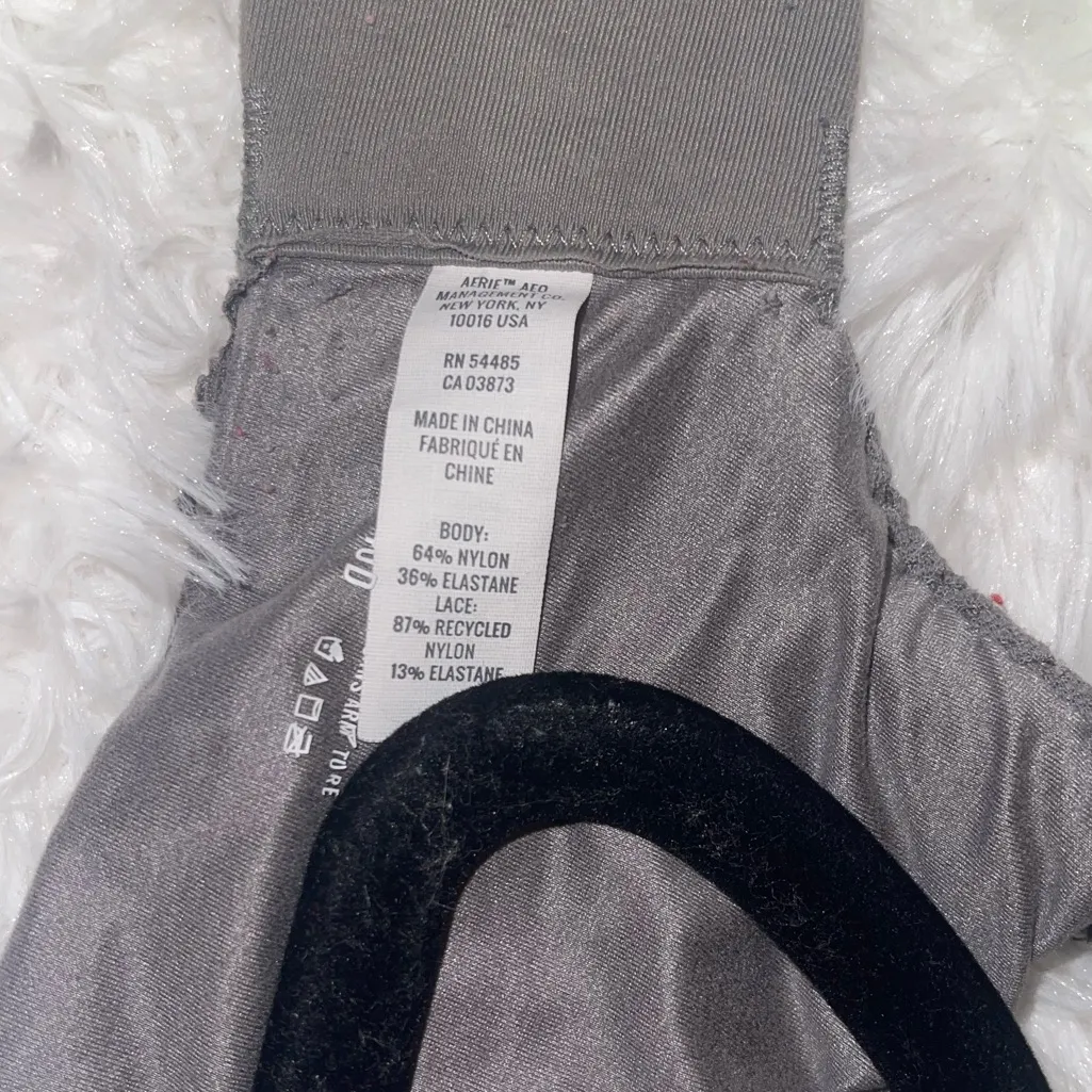 Aerie dark gray lace detail Real Sunnie wireless padded bra woman’s size 40D - Image 3