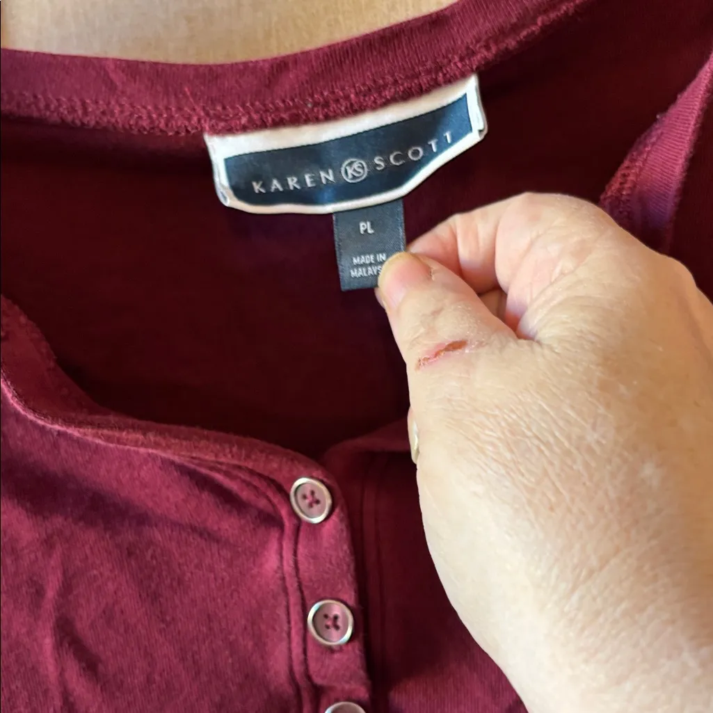 Karen Scott Women's Burgundy Henley Top petite large - Image 3