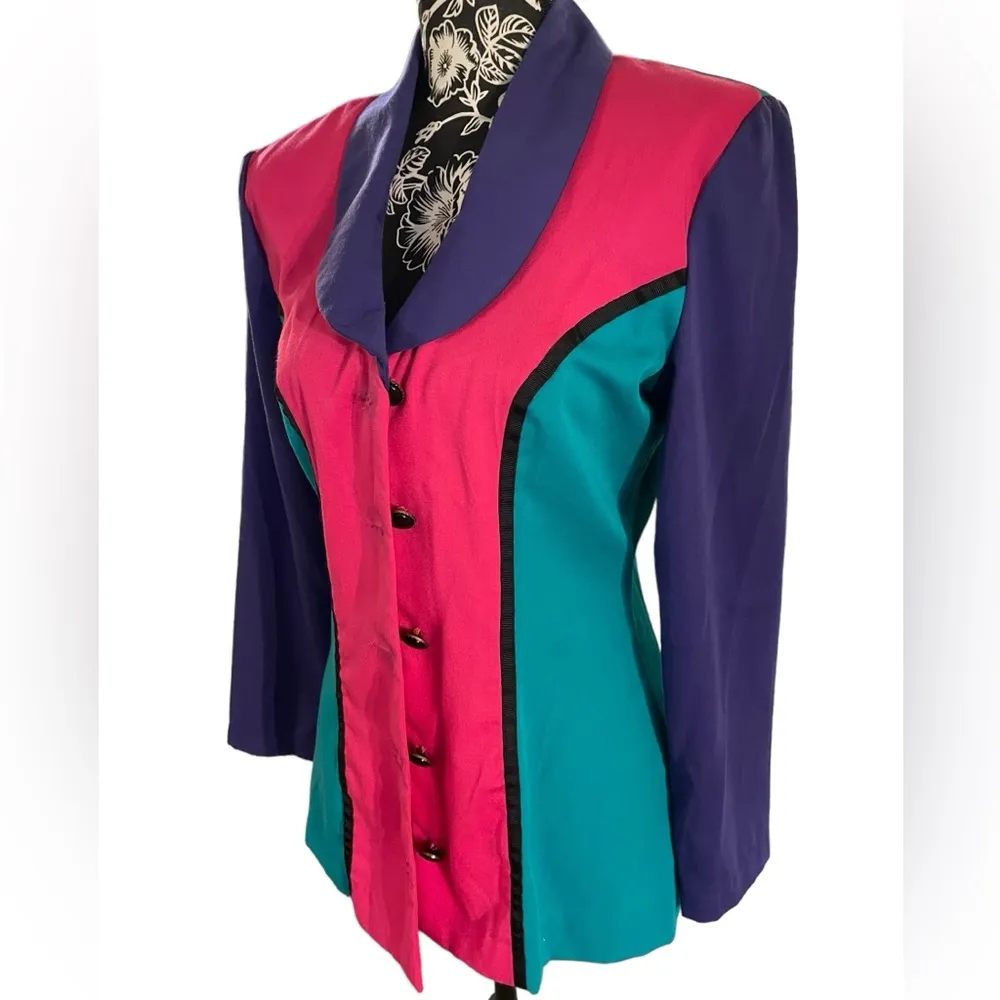 Vintage Blazer Size Small - Image 2