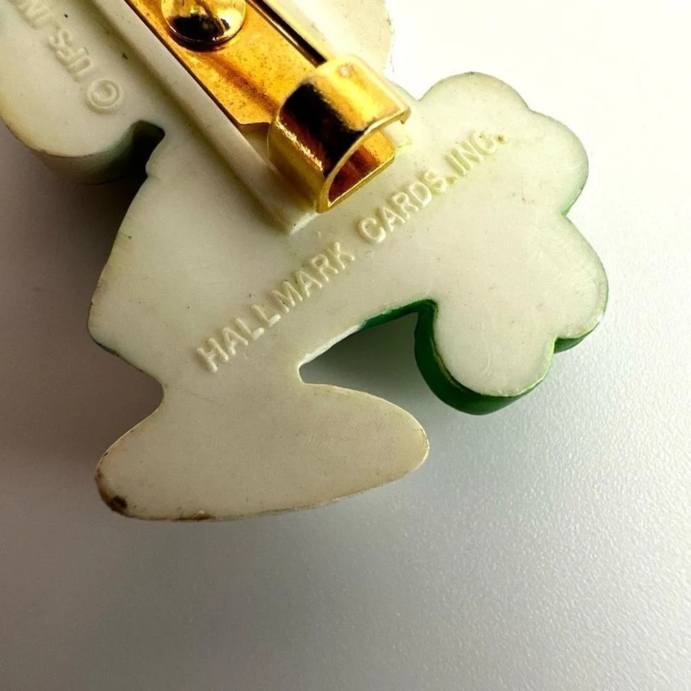 Hallmark Vintage snoopy St Patrick’s Day pin - Image 3