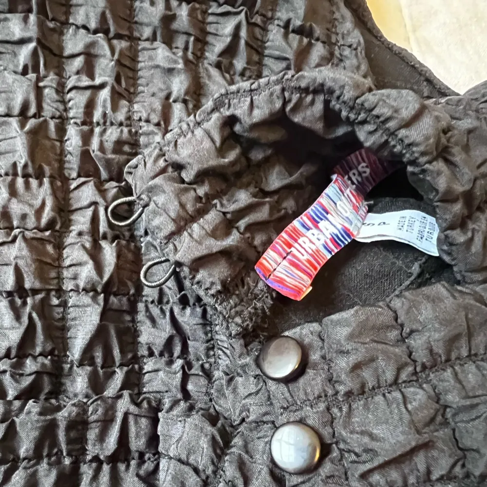 Urban Outfitters Black Gina Bubble Knit Quilted Puff Midi Dress w/ Slit - Small - Image 4