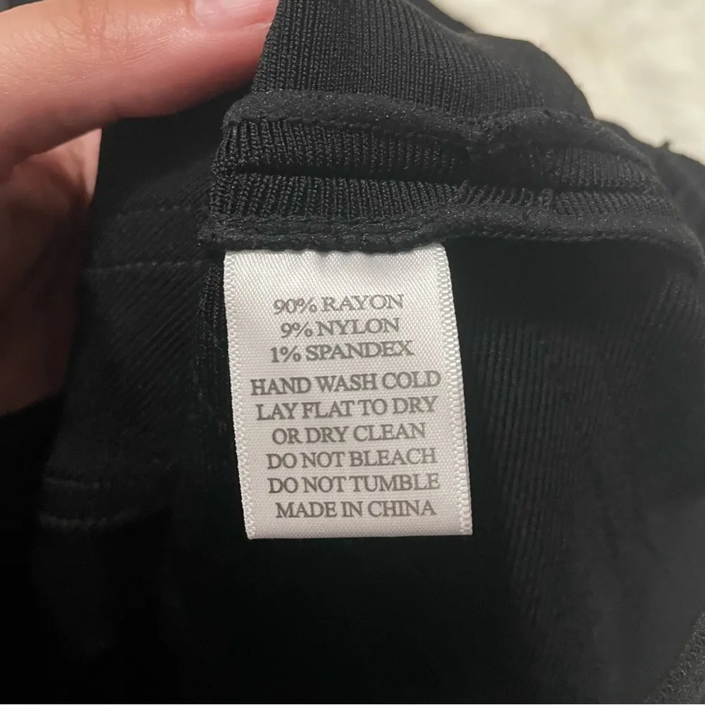 Alberto Makali Black Bodycon Pencil Skirt - Image 4