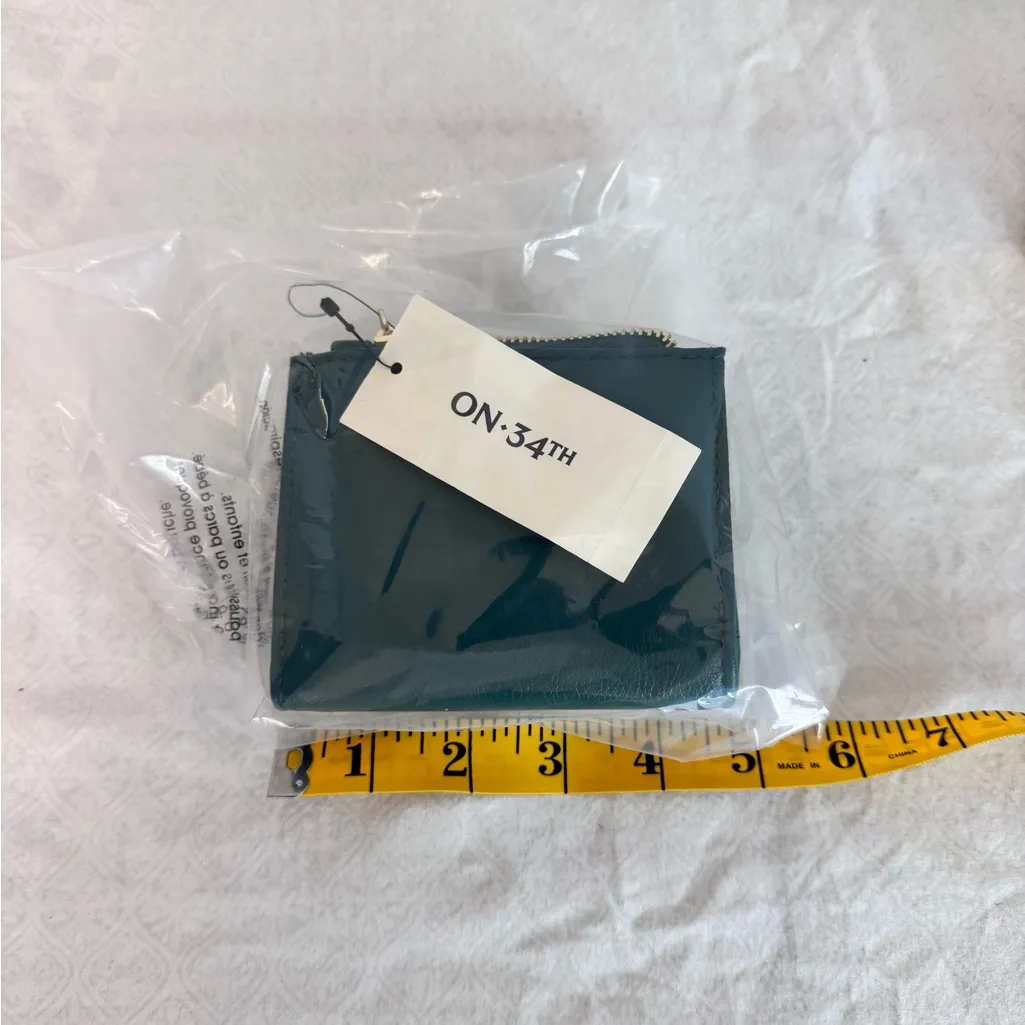 Forest Green Leather Wallet with Gold‎ Clasp - Image 9