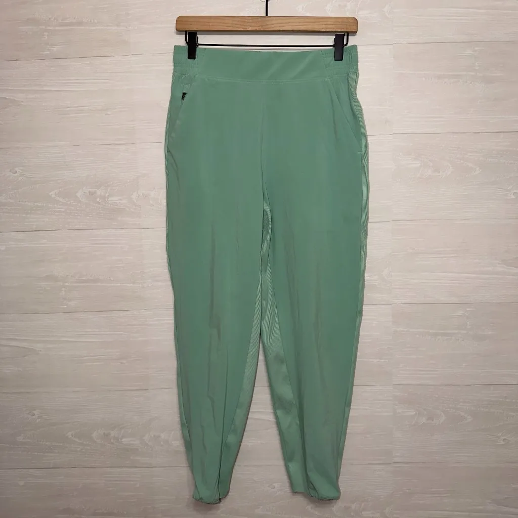 Athleta Brooklyn Joggers Size 6 Sage Green Lightweight Travel Pants Women’s - Image 2