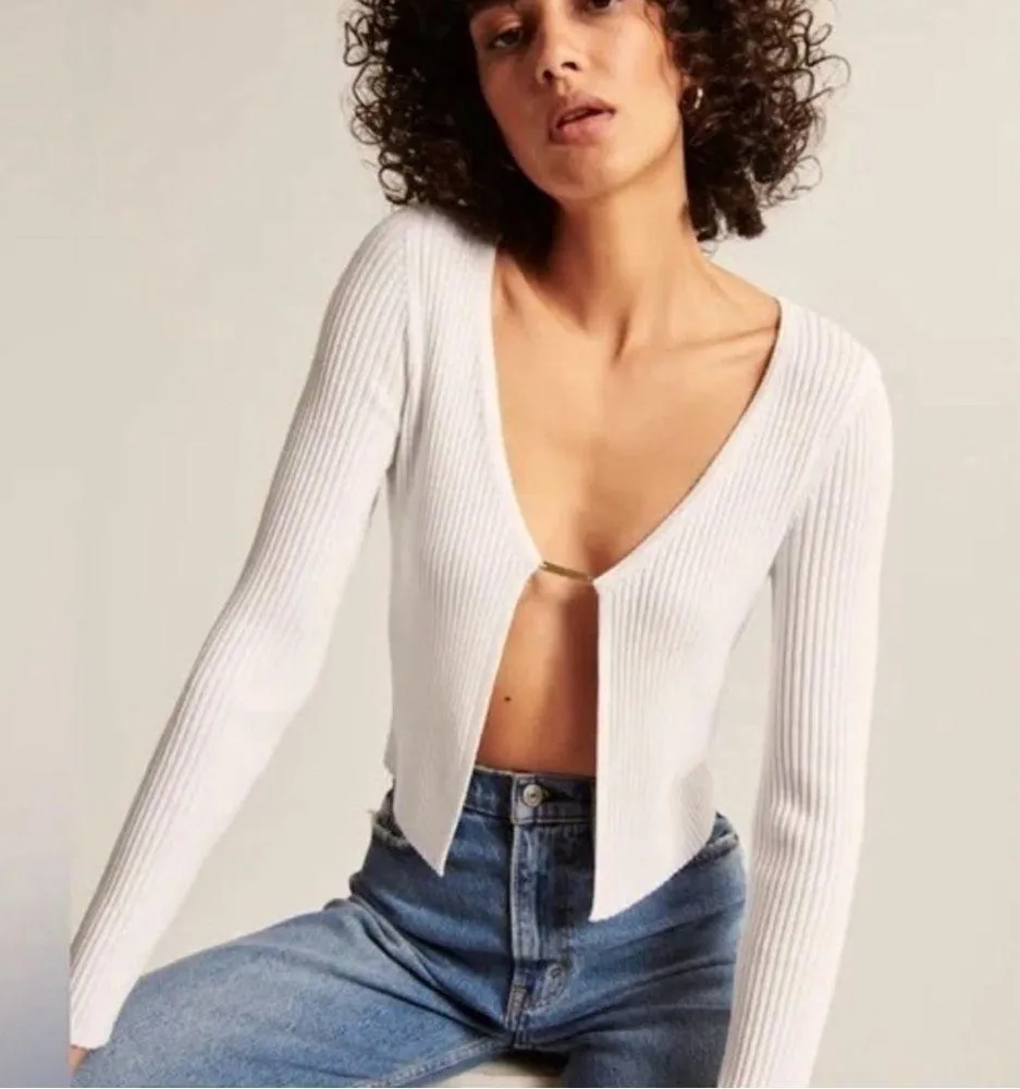 Abercrombie & Fitch Black Cardigan Slim Bar Closure Ribbed- Size Medium - Image 2