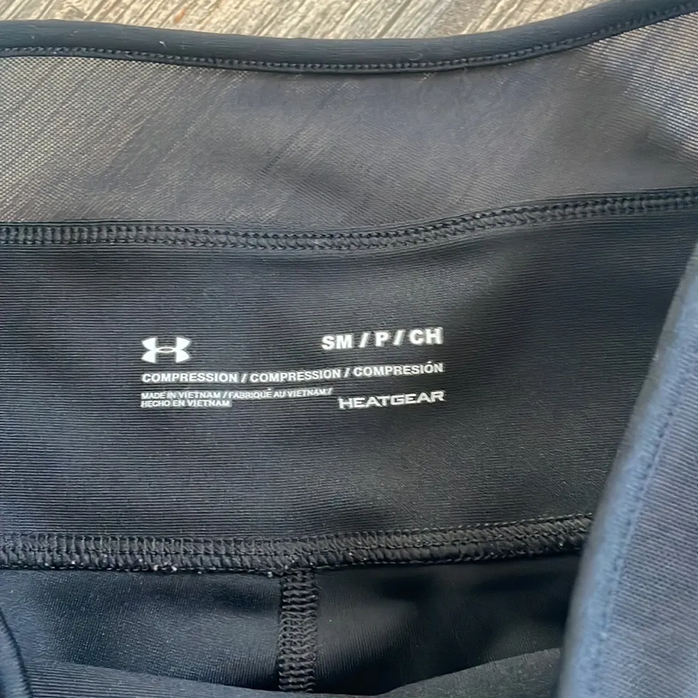 Under Armour Women’s Classic Compression Dri Fit High Rise Leggings Size Small - Image 6