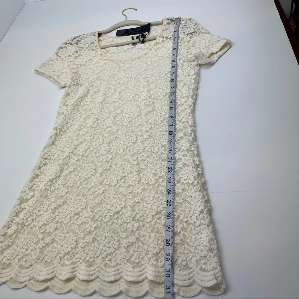 BKE Boutique Buckle Cream Stretch Lace Mini Dress Tunic Womens Medium‎ NEW *FLAW - Image 10