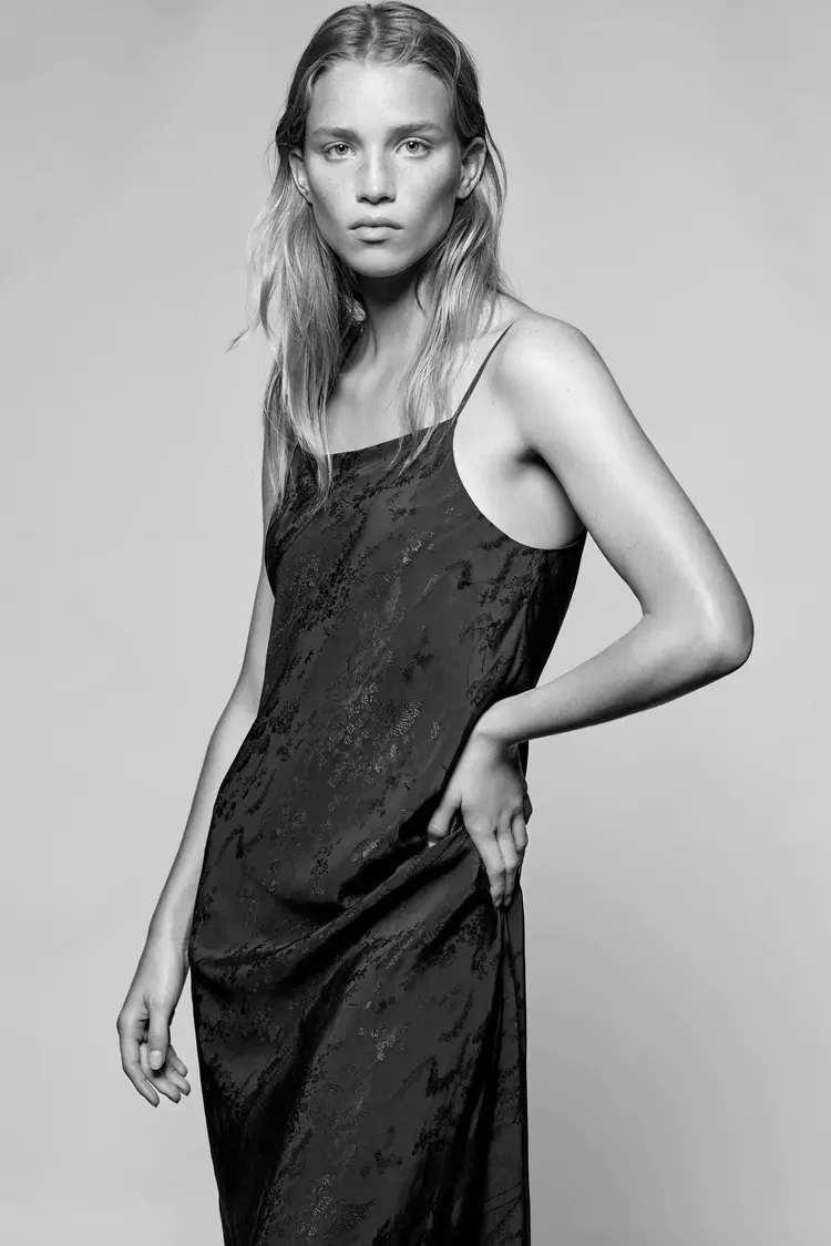 ZARA NWT  Jacquard Dark Green Midi Dress - Image 3