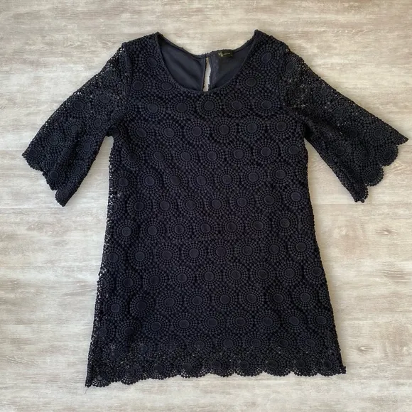 KLD Signature Boutique Black Lace Lined Dress with Sleeves Medium - Image 2