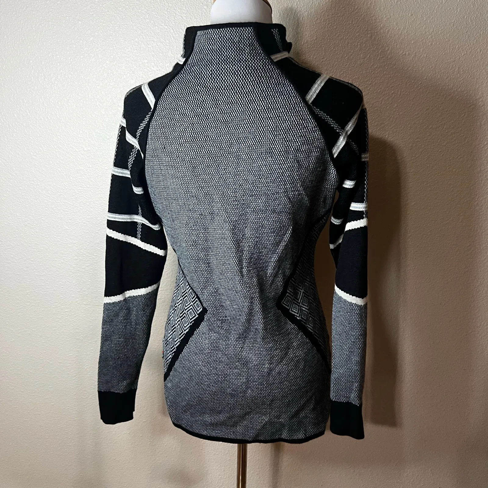 Smartwool Womens MEDIUM Dacono Ski Full Zip Wool Blend Sweater in black white - Image 6