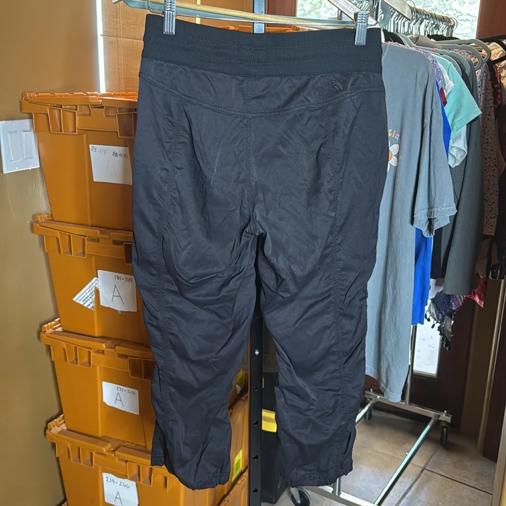 The North Face Aphrodite Motion Capri Pants Women's Black Size Small - Image 6