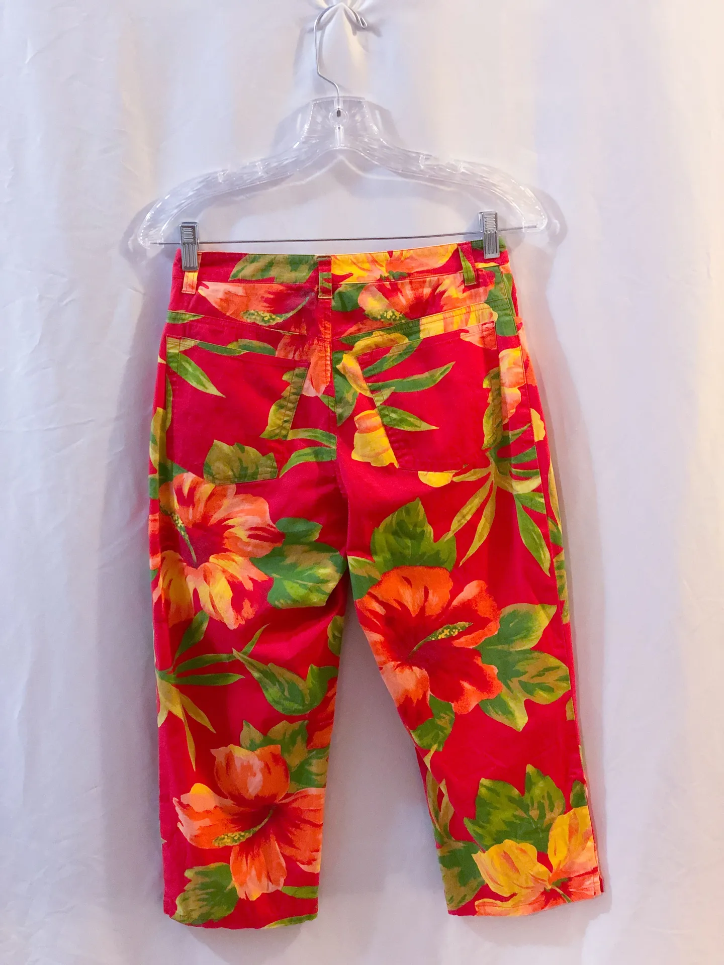 Ralph Lauren Ralph by  Red Floral Hibiscus Cropped Capri Pants - Image 3