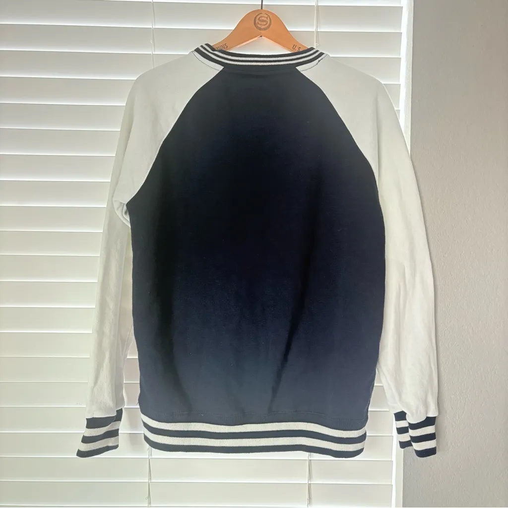 New York Popular Women’s Chicago Academic Old Money Sweatshirt Pull Over Size M Blue Size M - Image 2