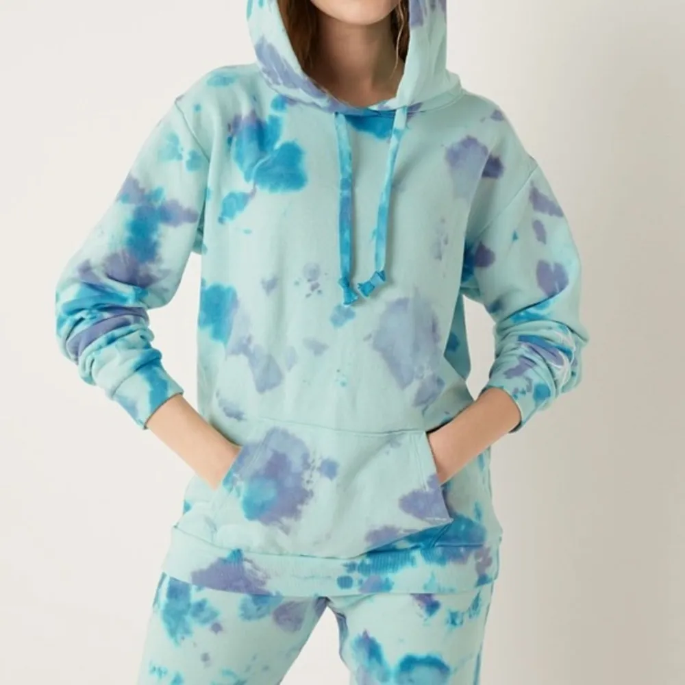 VS PINK Fleece Pullover Hoodie Kangaroo Pockets Campus Oversized Campus NWT - Image 2