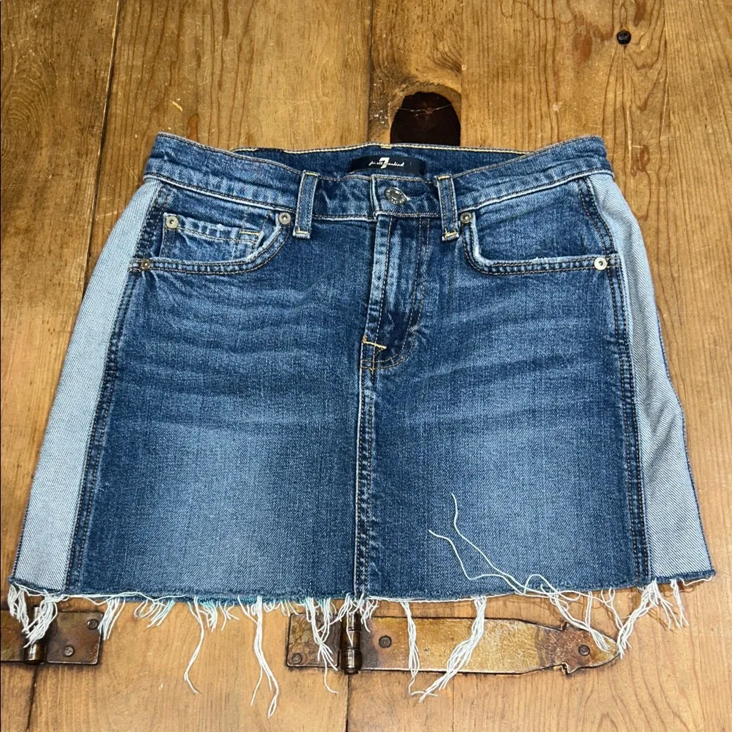 7 For All Mankind Denim Mini Skirt Size 24  Two-Tone Paneling, Raw Hem, Chic - Image 2