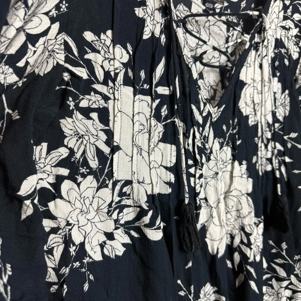 Ray of Light Billabong floral top - Image 6