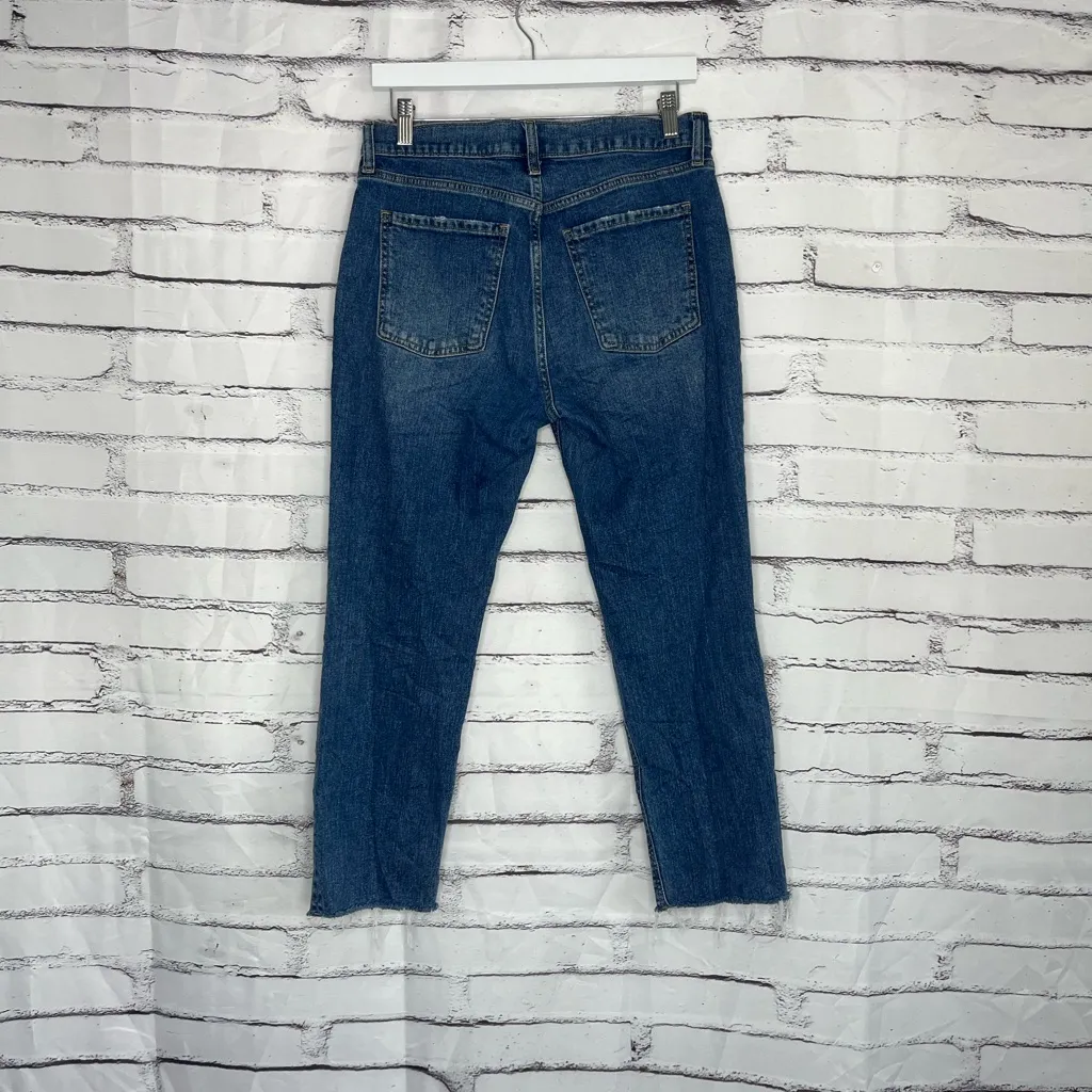 Old Navy High Rise Boyfriend Distressed Blue Jeans Women’s 6 Capri Raw Hem Y2K - Image 9