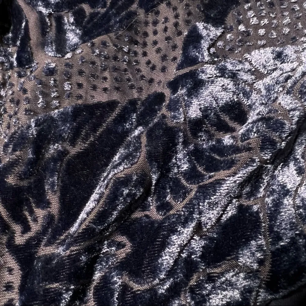 Anthropologie Tiny Navy Blue Button Down Sheer Velour Sequin Sleeveless Top - Image 7