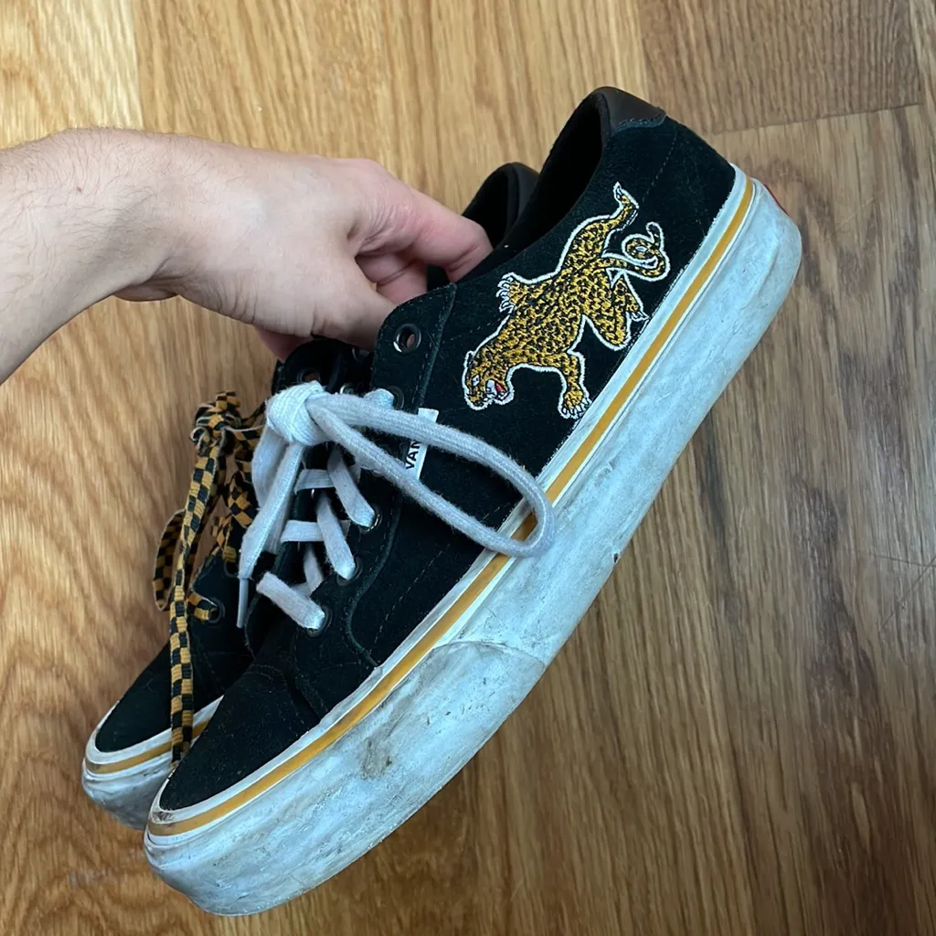 Black Vans Tattoo Court sneakers Size 8 - Image 6