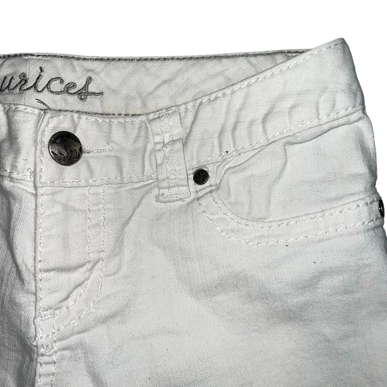 Maurices Womens Capri Denim Jeans Pants Straight Leg White Size 7 8 - Image 4