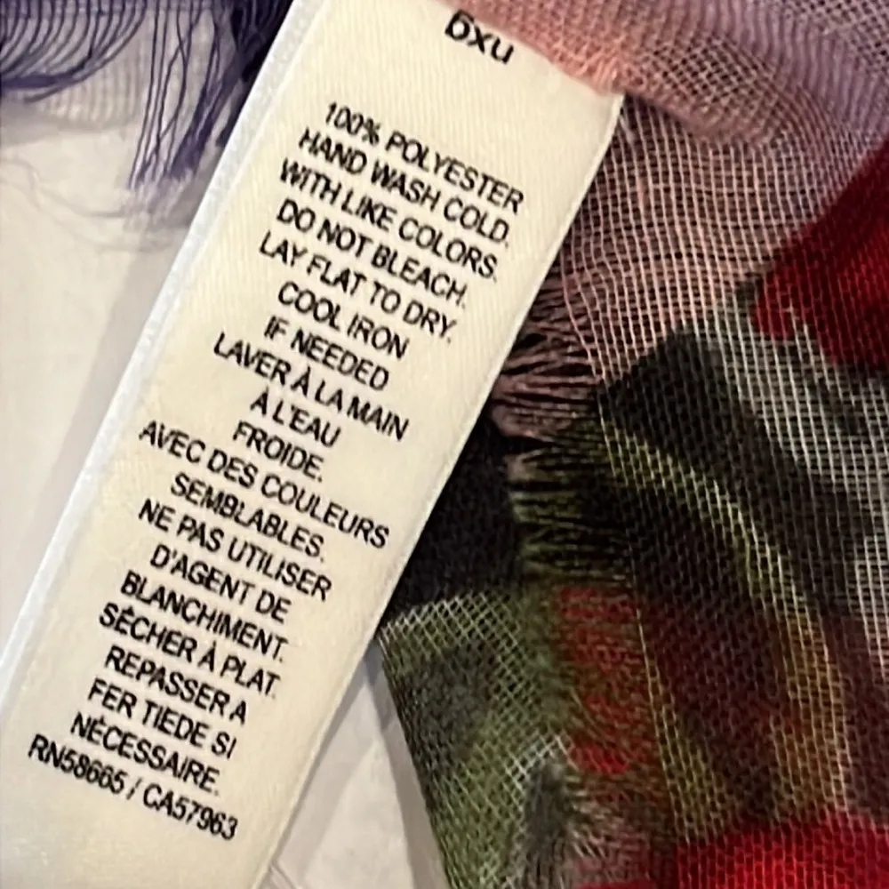 New BP Multi Colored Wrap Scarf. Lightweight large! Diamond  Pattern Roses Large - Image 11