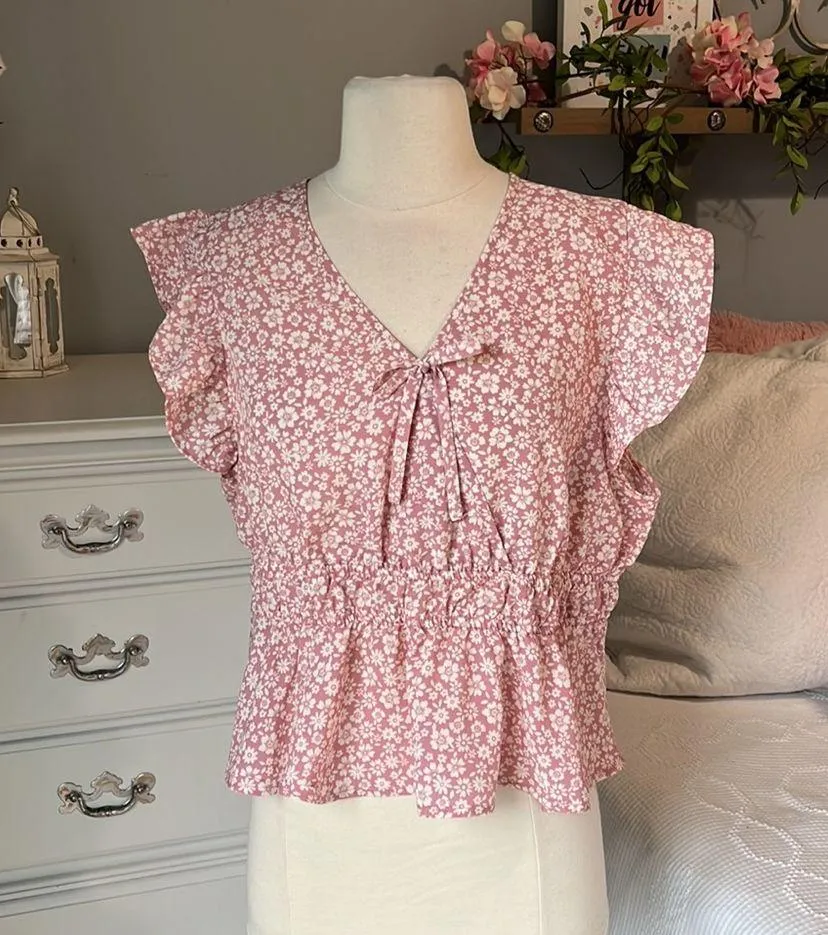 Planet Gold Pink Rose Floral Top V Neck Blouse Womens XL New Flutter Sleeve - Image 2