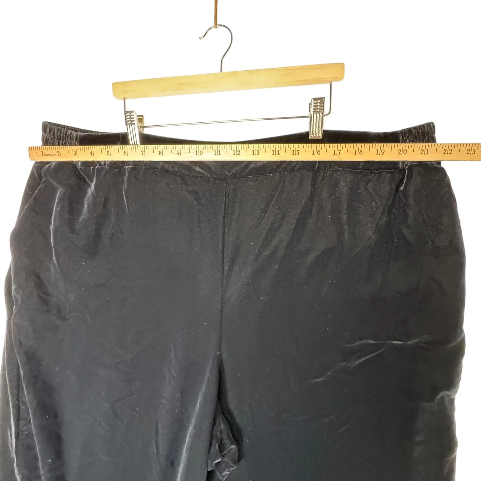 Lane Bryant Velvet Wide Leg Pants 26 Black Mid Rise Luxe Stretch Evening Trouser - Image 4