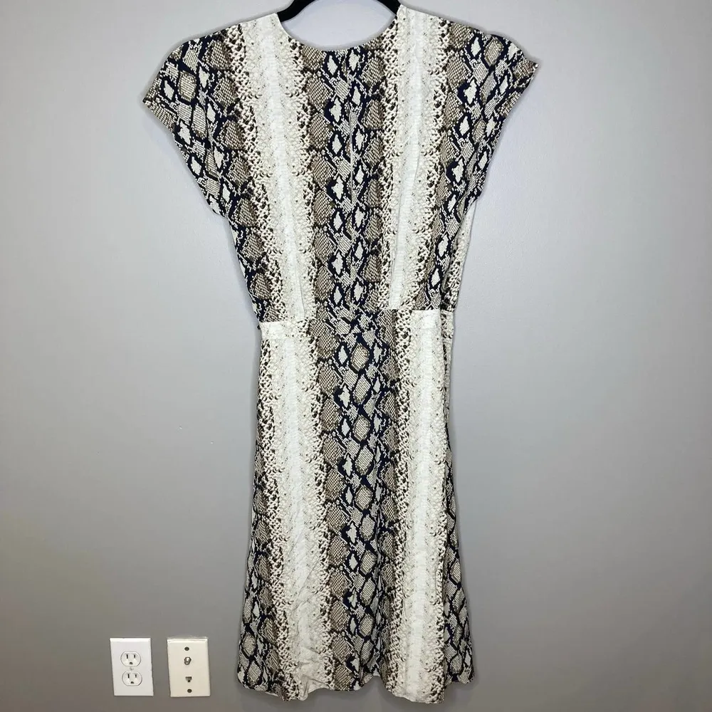 NWT Joie Bethwyn C Snakeskin Print Wrap Style Dress Size Medium - Image 8
