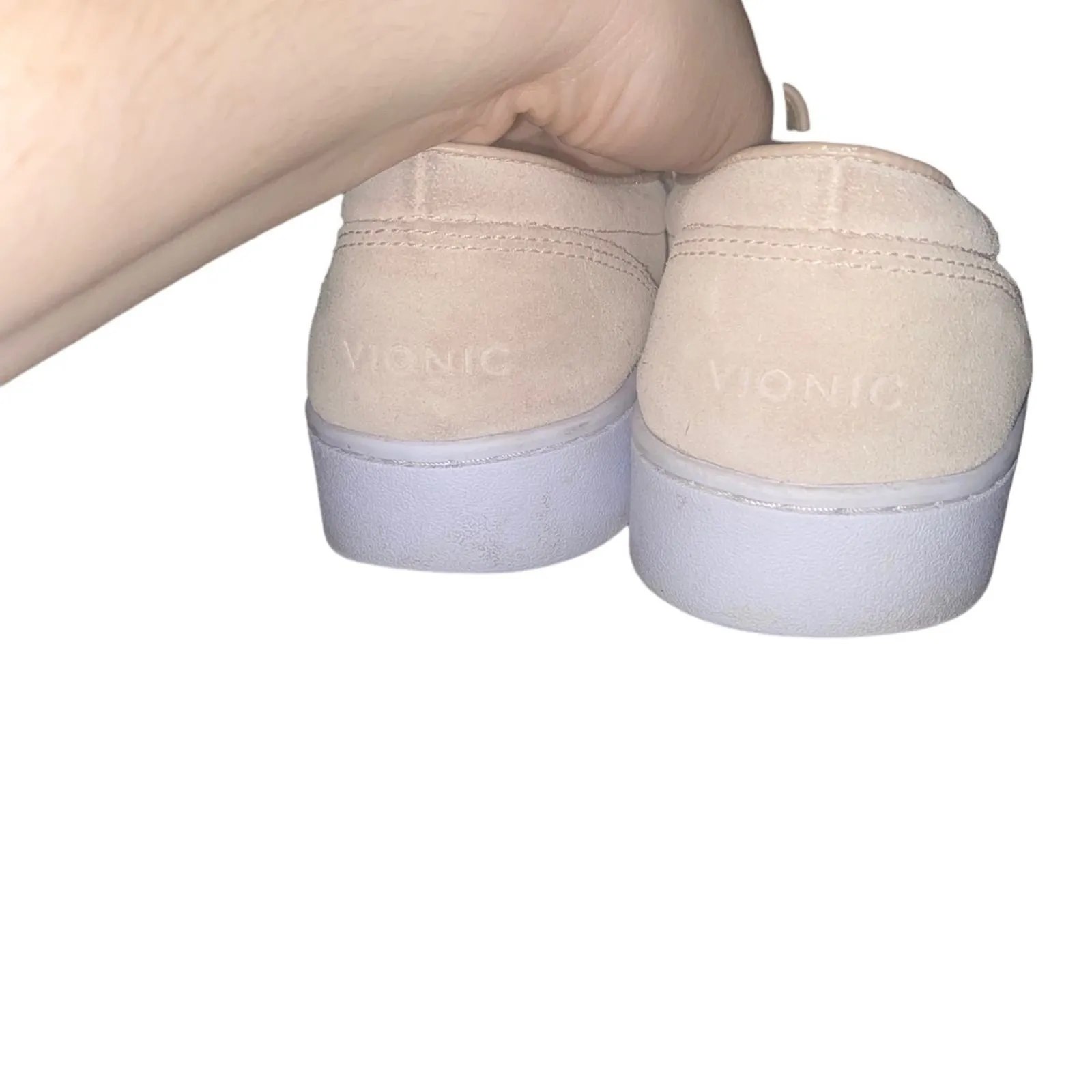 Vionic Kano performed suede sneakers size 8 - Image 2