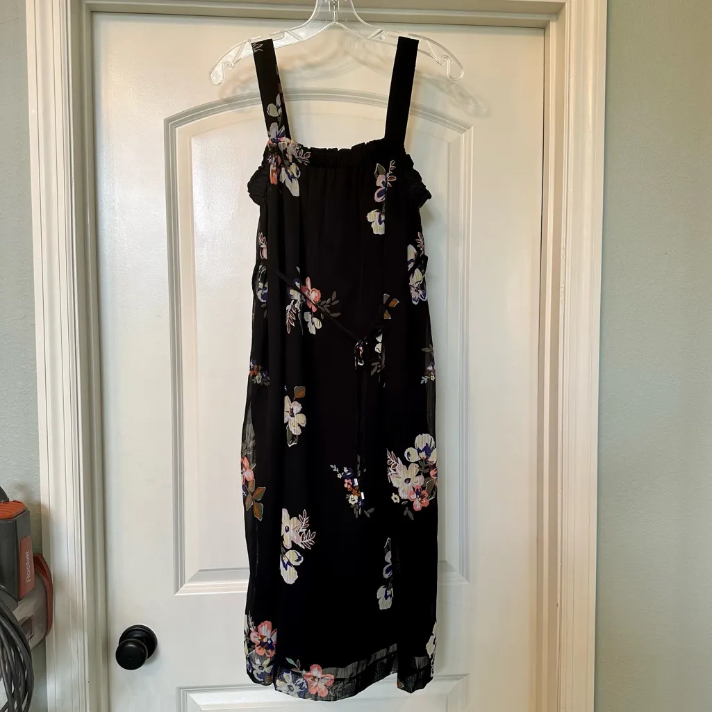 Liz Lange - Adorable Floral Dress - Brand new condition! - Image 2