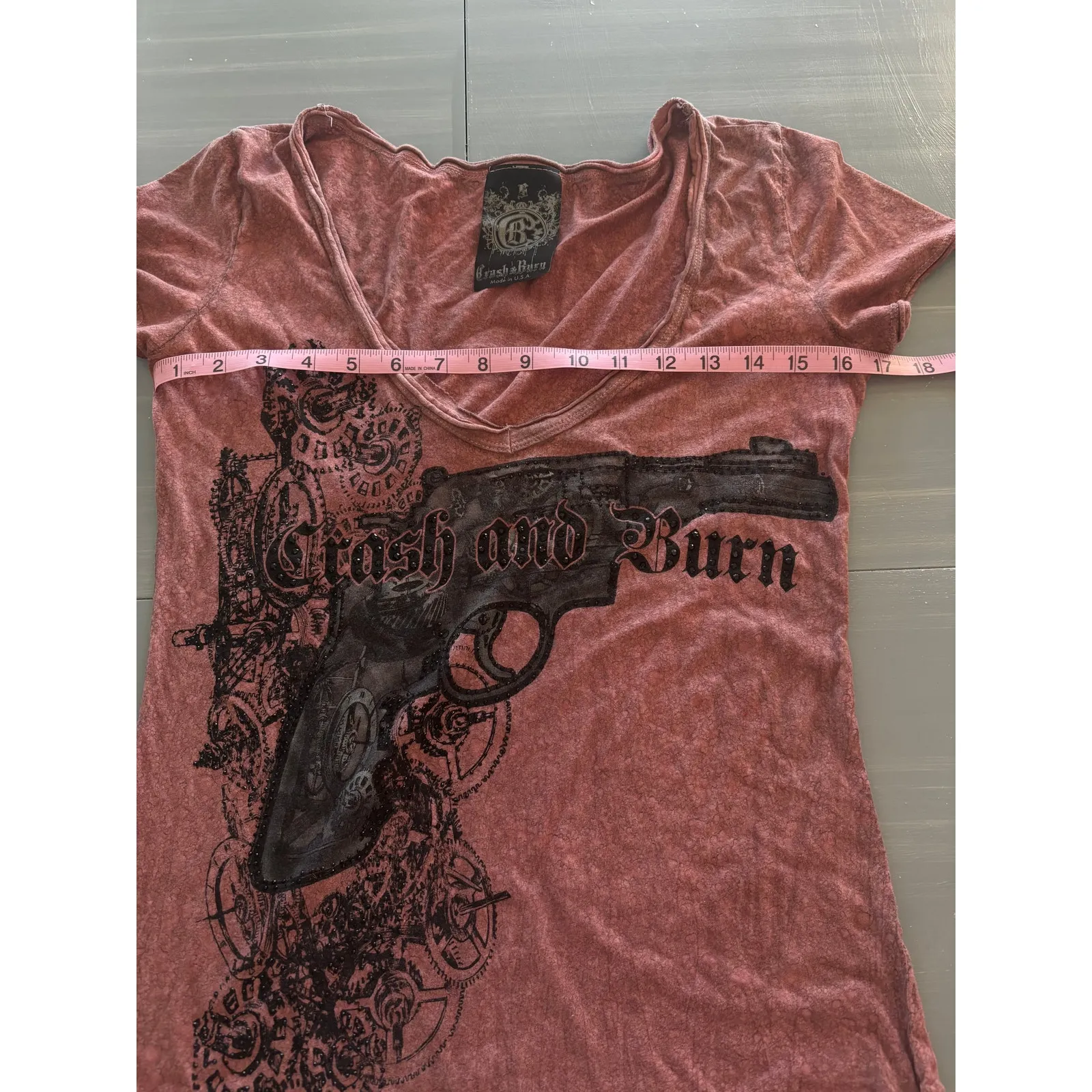Crash and Burn Deep Vneck Embellished Gun Y2k Womens Size Small Pink - Image 3