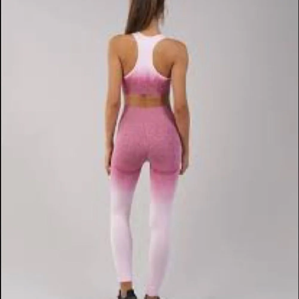 Gymshark energy ombré legging in Beet - Image 2