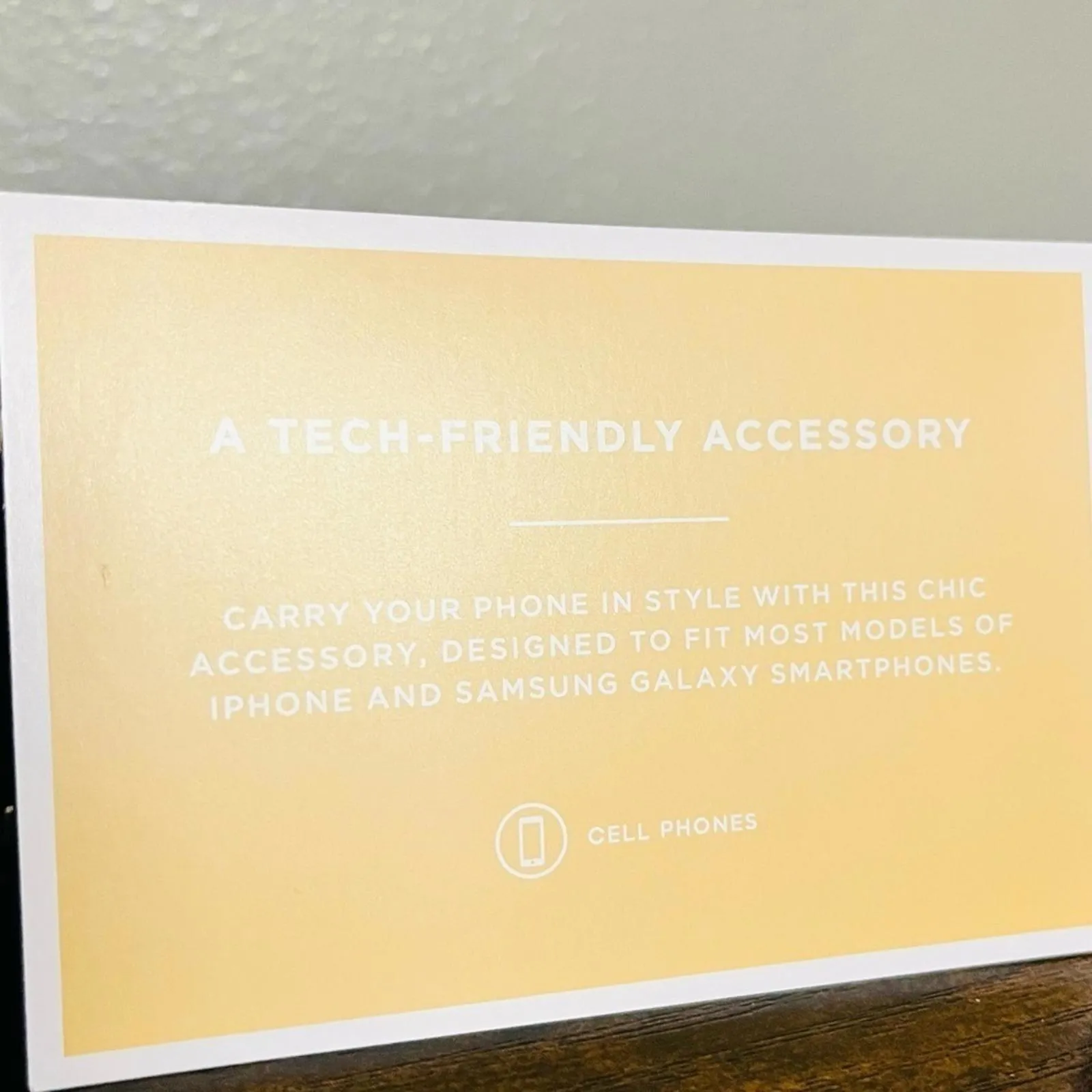 Michael Kors Zip Wallet - Stylish & Functional - Image 8