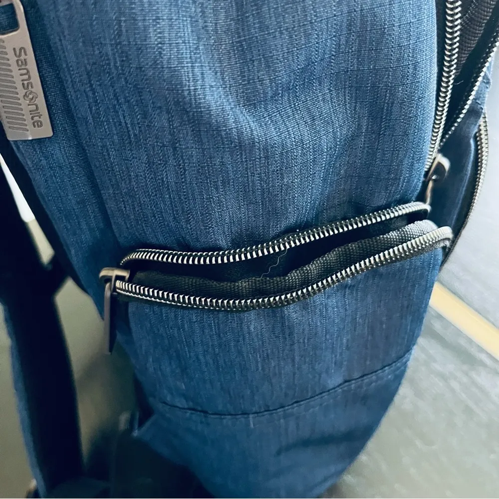 Samsonite Travel Laptop Backpack Branded for Disney Blue EUC - Image 8