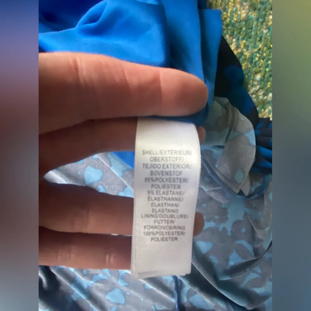 Adrianna Papell blue monochromatic floral gathered front maxi dress, size 10 - Image 10