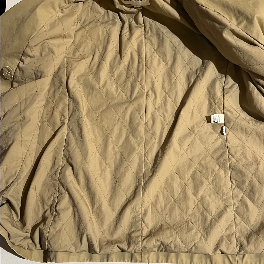 Banana Republic Women's Beige Pea Coat - Image 10