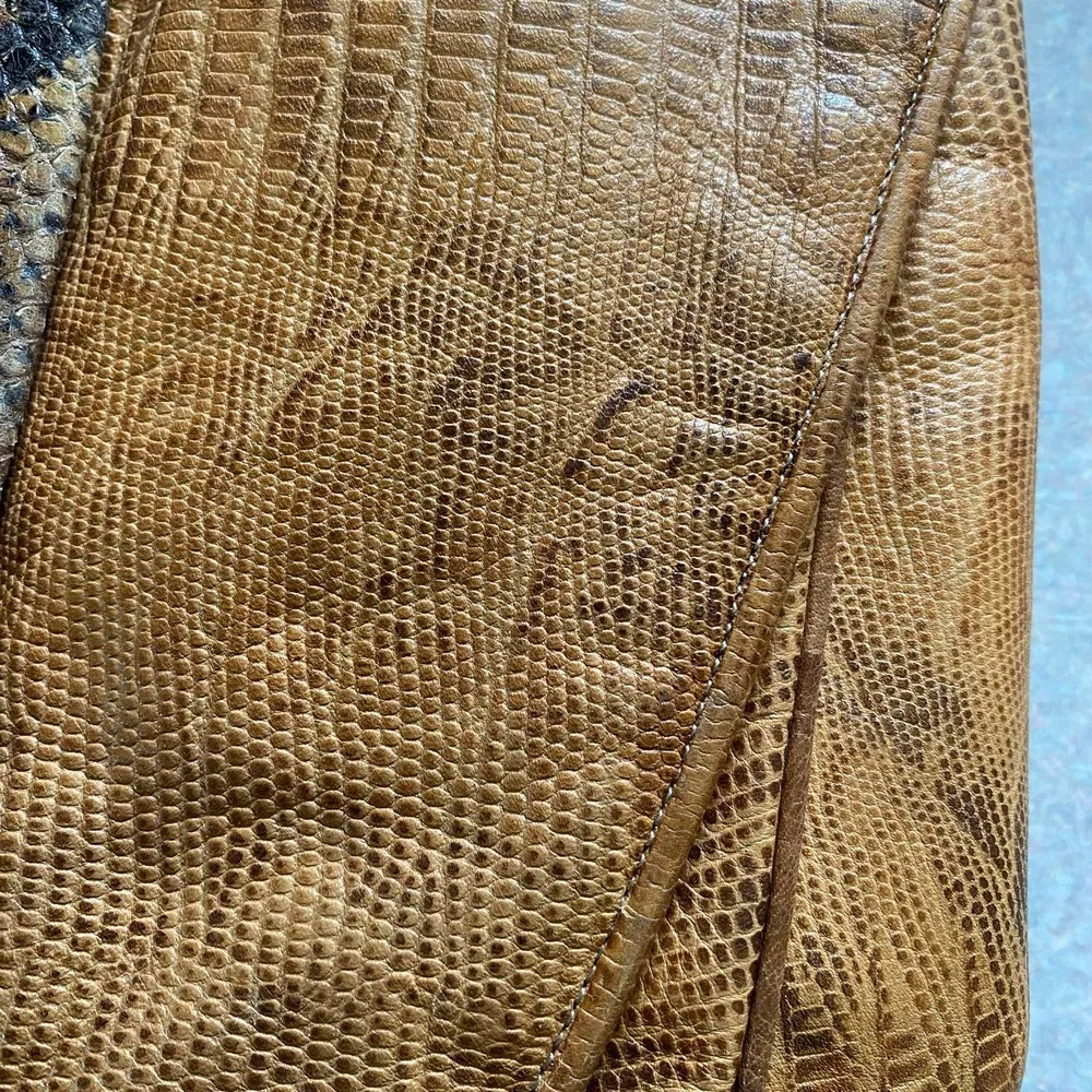 Vintage Sharif Snakeskin Crossbody Western Coastal Cowgirl Neutral Boho Chic - Image 4